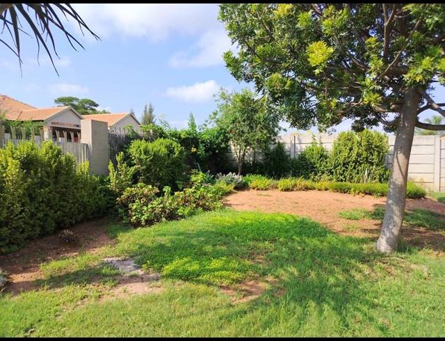 3 BEDROOM PROPERTY TO RENT IN BENDOR EXT 7